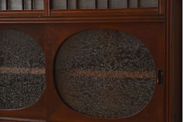 アンティーク家具　 和製アンティーク 丸窓　チェッカーガラス引き戸の収納棚