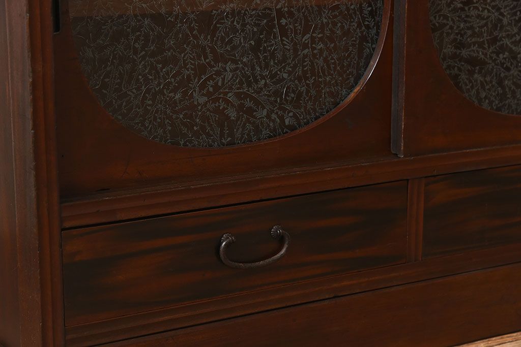 アンティーク家具　 和製アンティーク 丸窓　チェッカーガラス引き戸の収納棚