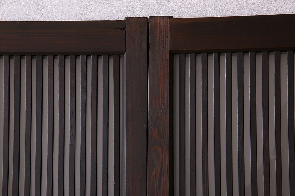 アンティーク　裏すりガラス入り　チェッカーガラス帯の格子戸2枚セット