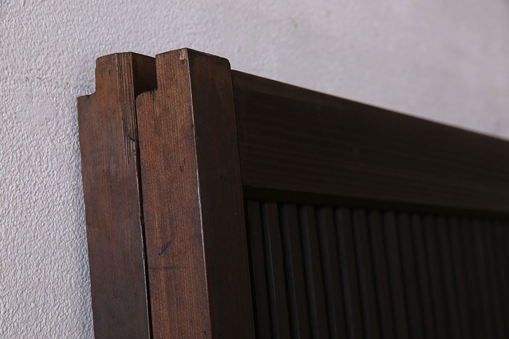 アンティーク　裏すりガラス入り　チェッカーガラス帯の格子戸2枚セット