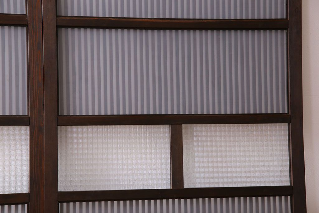 アンティーク　裏すりガラス入り　チェッカーガラス帯の格子戸2枚セット