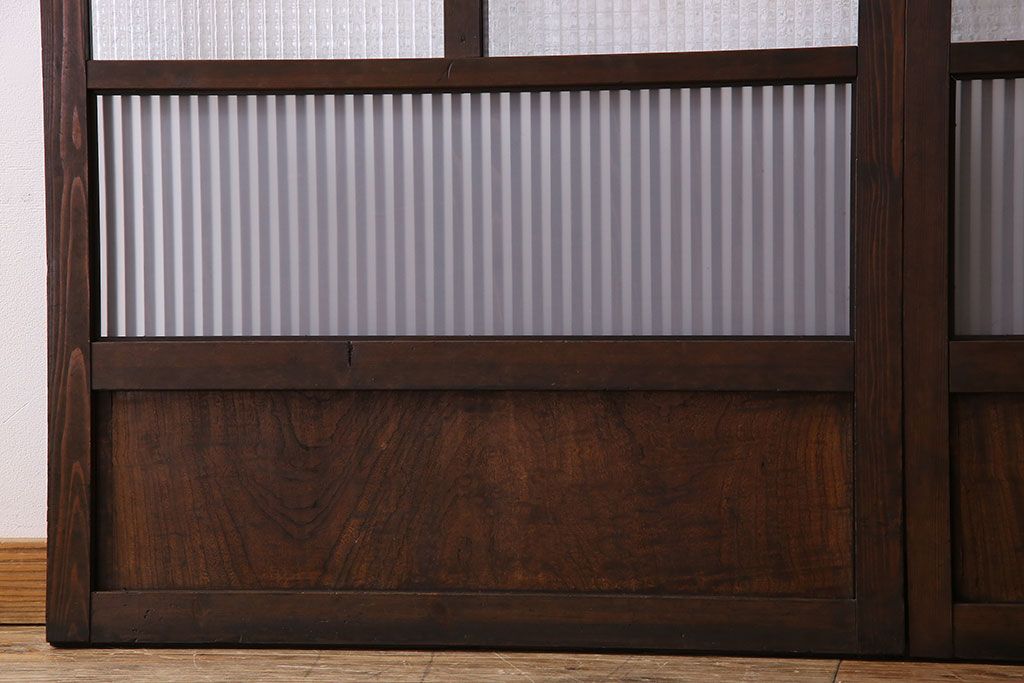 アンティーク　裏すりガラス入り　チェッカーガラス帯の格子戸2枚セット