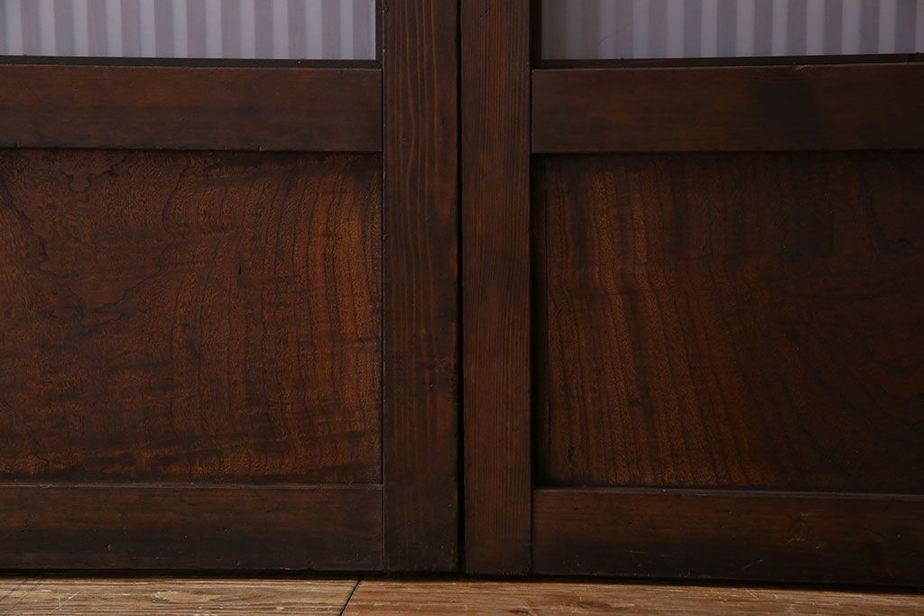 アンティーク　裏すりガラス入り　チェッカーガラス帯の格子戸2枚セット