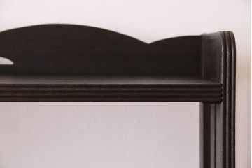 アンティーク家具　和製アンティーク　古い木製のモダンなデザインの本棚