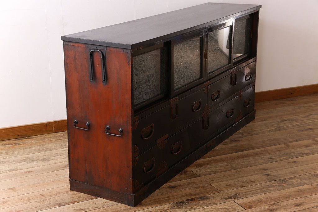 アンティーク家具　古民具・骨董　明治期　六尺　台輪付き!結霜ガラス引き戸の大川箪笥サイドボード(水屋箪笥)