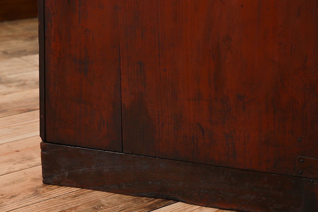 アンティーク家具　古民具・骨董　明治期　六尺　台輪付き!結霜ガラス引き戸の大川箪笥サイドボード(水屋箪笥)