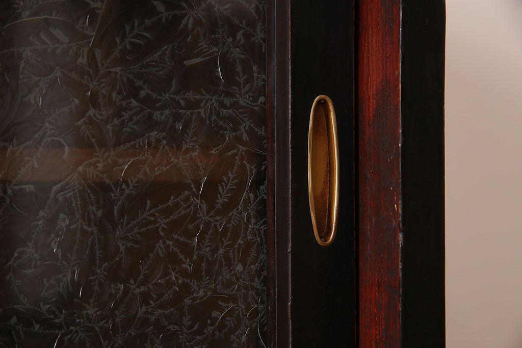 アンティーク家具　古民具・骨董　明治期　六尺　台輪付き!結霜ガラス引き戸の大川箪笥サイドボード(水屋箪笥)