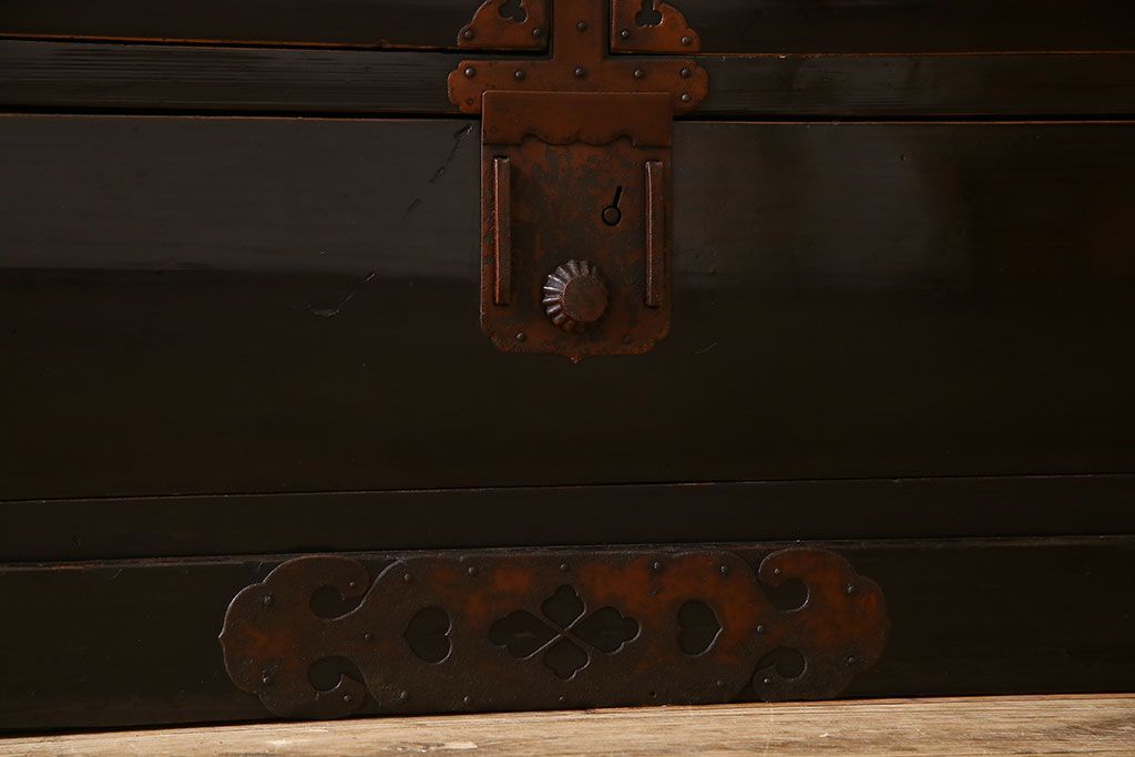 アンティーク家具　古民具・骨董　明治期　六尺　台輪付き!結霜ガラス引き戸の大川箪笥サイドボード(水屋箪笥)