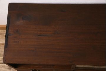 アンティーク家具　和製アンティーク　結霜ガラス入り!和モダンな鉄脚付きタンスローボード(箪笥)