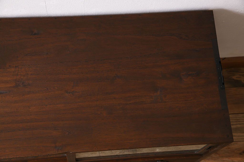 アンティーク家具　和製アンティーク　結霜ガラス入り!和モダンな鉄脚付きタンスローボード(箪笥)