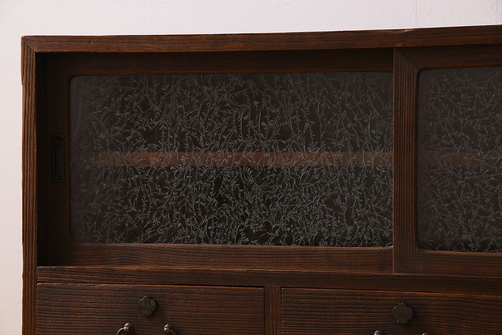 アンティーク家具　和製アンティーク　結霜ガラス入り!和モダンな鉄脚付きタンスローボード(箪笥)