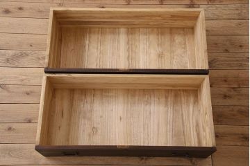 アンティーク家具　檜天板!鉄脚付　シックな味わいのアンティーク箪笥ローボード