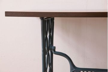 レトロ家具　アンティーク　ネイビーペイントレッグ　レトロなシンガー社製ミシンテーブル(シンガーミシン、ミシン台)(2)