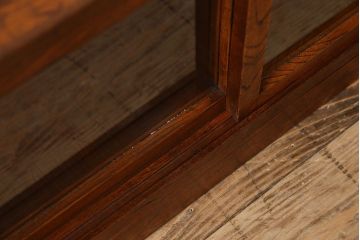 レトロ家具　栓材製!レトロな小ぶりのアンティークガラスケース