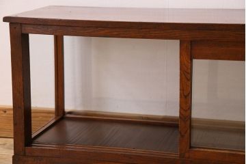 レトロ家具　栓材製!レトロな小ぶりのアンティークガラスケース