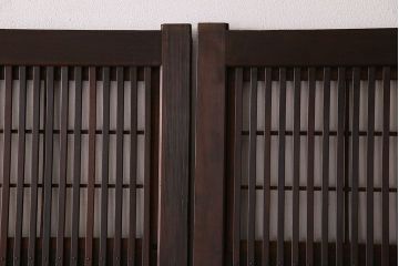 アンティーク　裏障子付き　モダンなデザイン!ダイヤガラス帯の格子戸2枚セット