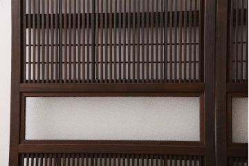 アンティーク　裏障子付き　モダンなデザイン!ダイヤガラス帯の格子戸2枚セット
