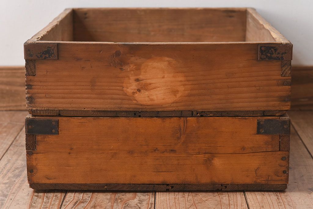 アンティーク雑貨　昭和レトロ　シンプルなデザインの木箱2箱セット(2)