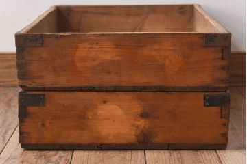 アンティーク雑貨　昭和レトロ　シンプルなデザインの木箱2箱セット(2)