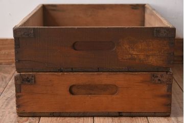 アンティーク雑貨　シンプルなデザイン　昭和レトロなアンティーク木箱2箱セット(1)