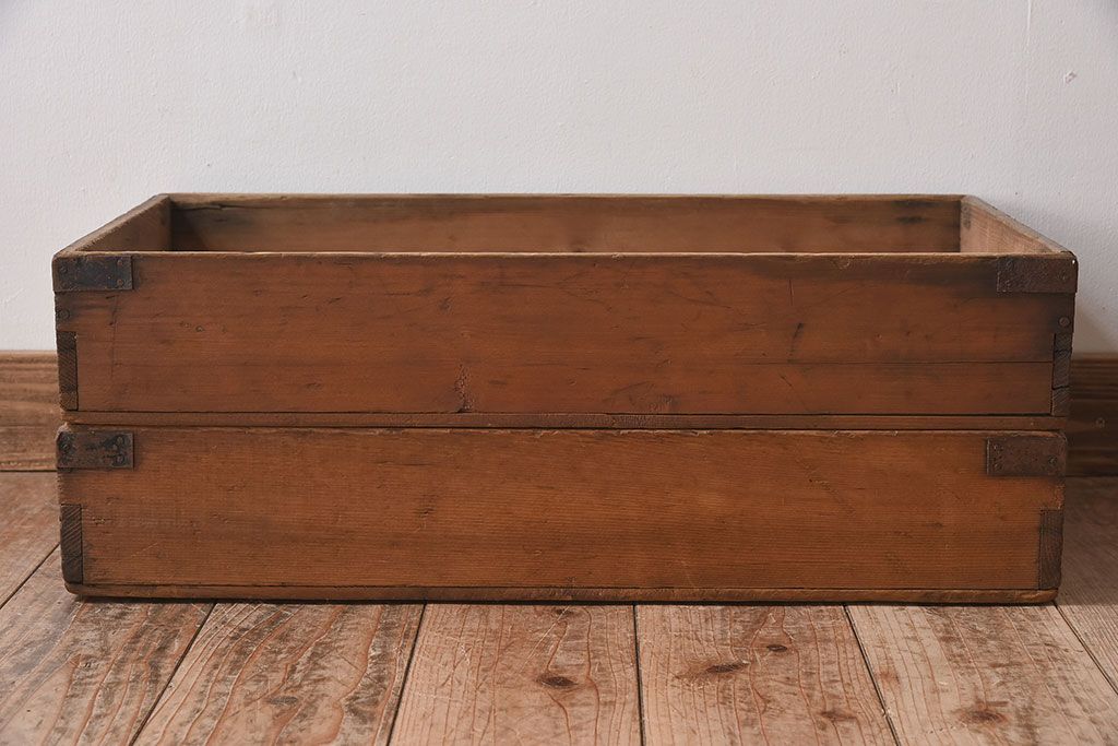 アンティーク雑貨　シンプルなデザイン　昭和レトロなアンティーク木箱2箱セット(1)