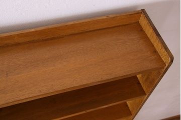 レトロ家具　昭和レトロ　背の高いシンプルなアンティーク本棚(飾り棚・シェルフ)