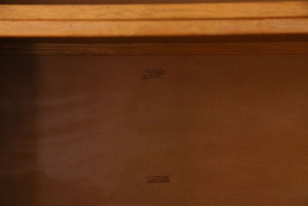 レトロ家具　昭和レトロ　背の高いシンプルなアンティーク本棚(飾り棚・シェルフ)