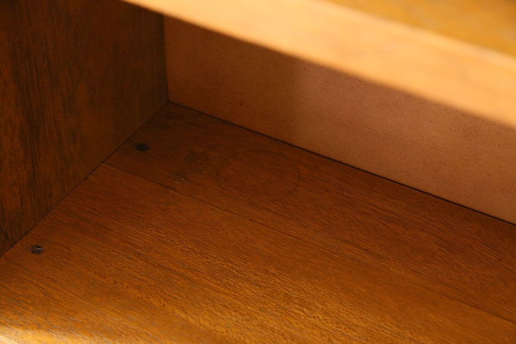 レトロ家具　昭和レトロ　背の高いシンプルなアンティーク本棚(飾り棚・シェルフ)