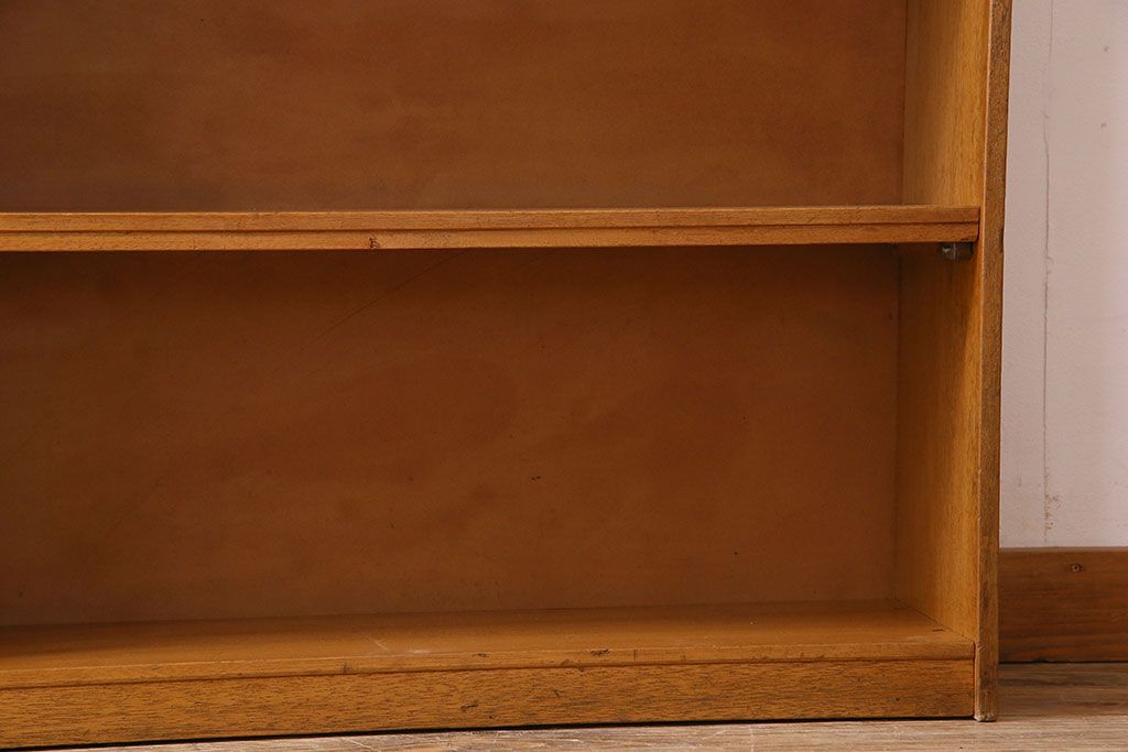 レトロ家具　昭和レトロ　背の高いシンプルなアンティーク本棚(飾り棚・シェルフ)