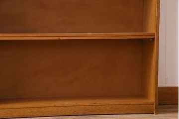 レトロ家具　昭和レトロ　背の高いシンプルなアンティーク本棚(飾り棚・シェルフ)