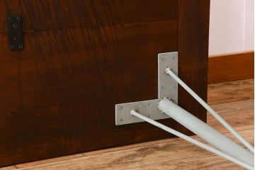 アンティーク家具　古材天板!オリーブグリーンペイント鉄脚のダイニングテーブル