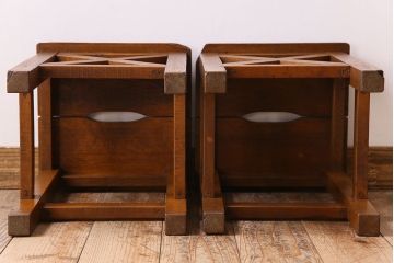 アンティーク雑貨　ナラ材　昭和レトロ　学校のシンプルな角スツール2脚セット(1)