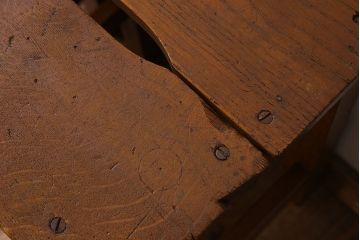 アンティーク雑貨　ナラ材　昭和レトロ　学校のシンプルな角スツール2脚セット(2)