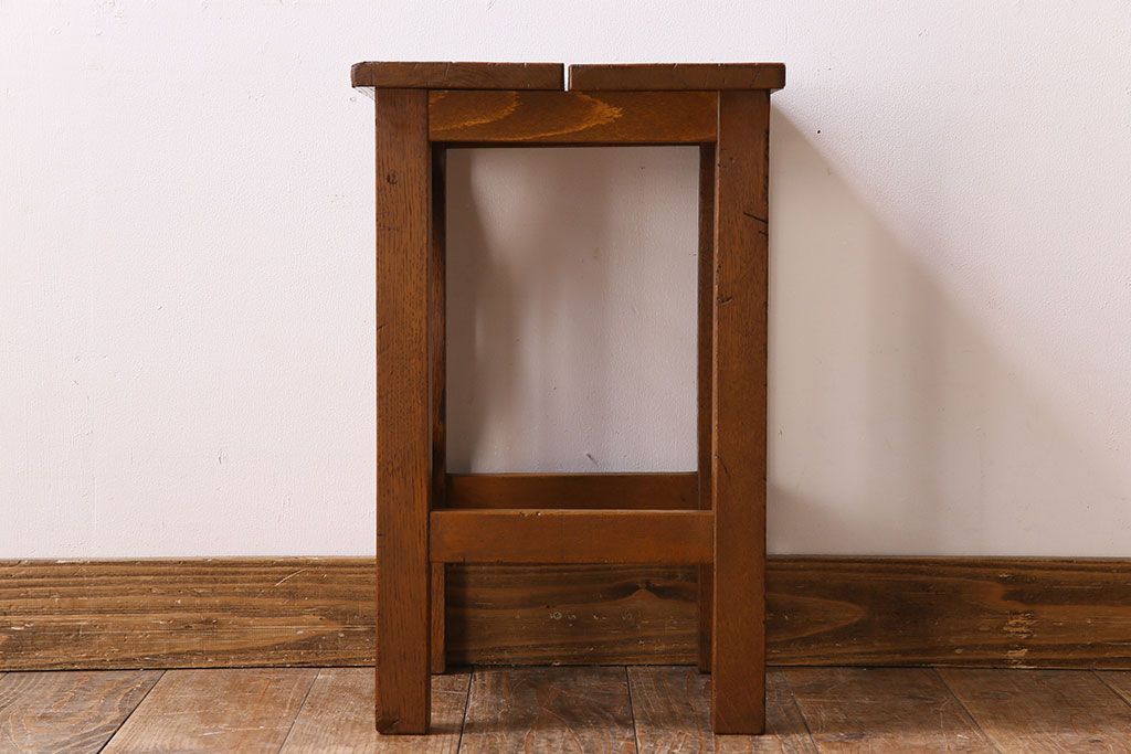 アンティーク雑貨　ナラ材　昭和レトロ　学校のシンプルな角スツール(2)