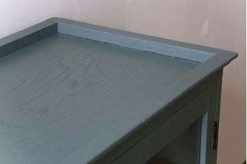 アンティーク家具　ペイント　アンティーク　脚付き!古い収納棚(キャビネット)