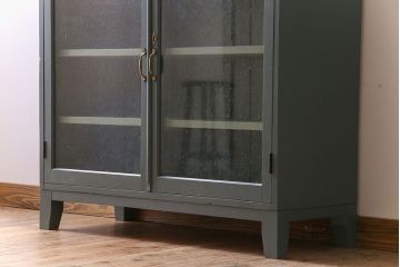 アンティーク家具　ペイント　アンティーク　脚付き!古い収納棚(キャビネット)