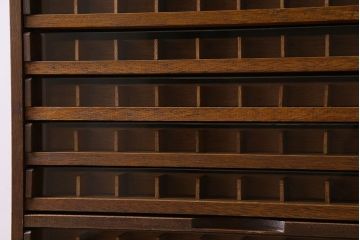 レトロ家具　昭和レトロ　古い木製のアンティーク糸ケース(引き出し)