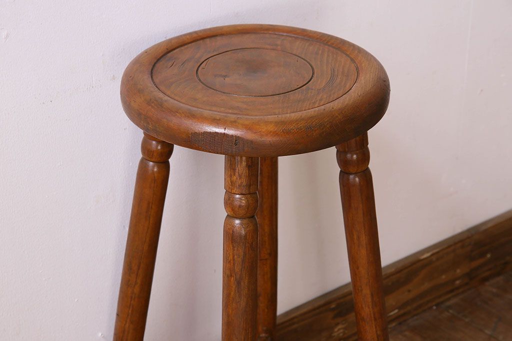 レトロ家具　和製アンティーク　シンプルレトロな丸型スツール