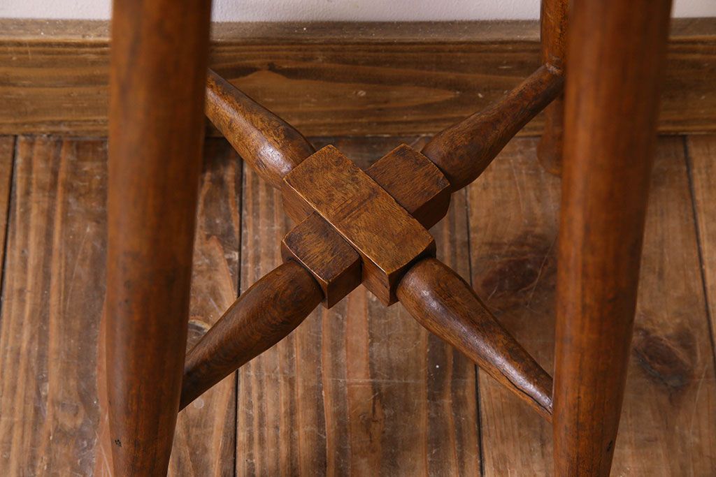 レトロ家具　和製アンティーク　シンプルレトロな丸型スツール