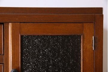 レトロ家具　ダイヤガラス入り! レトロな雰囲気漂う和製アンティークのチェスト