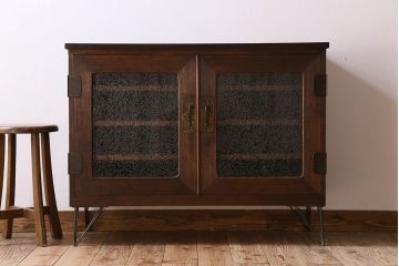 アンティーク家具　結霜ガラス入り!　和製アンティーク　鉄脚箪笥ローボード