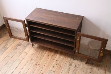 アンティーク家具　結霜ガラス入り!　和製アンティーク　鉄脚箪笥ローボード