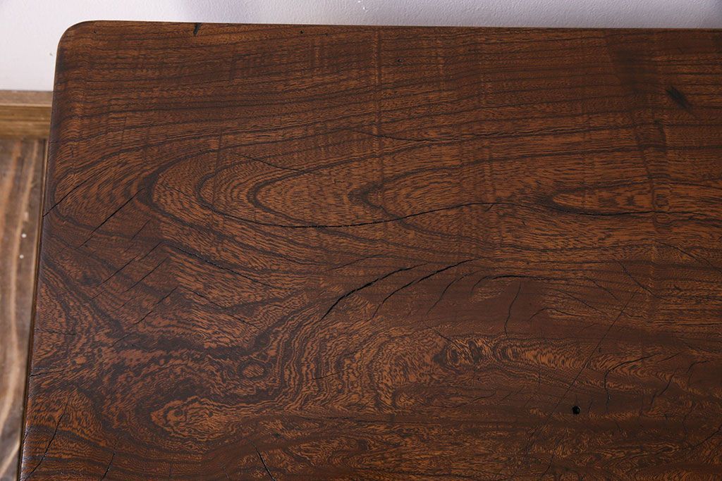 アンティーク家具　ジャンク品　天板一枚板! シンプルなデザイン　和製アンティークの座卓