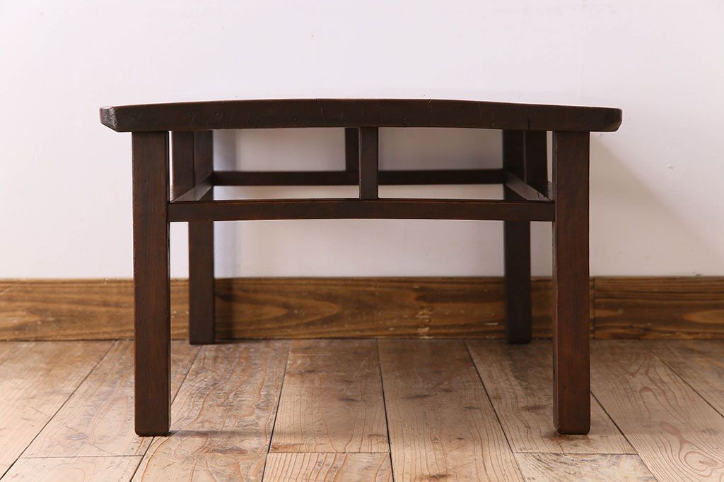 アンティーク家具　ジャンク品　天板一枚板! シンプルなデザイン　和製アンティークの座卓