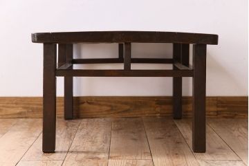 アンティーク家具　ジャンク品　天板一枚板! シンプルなデザイン　和製アンティークの座卓