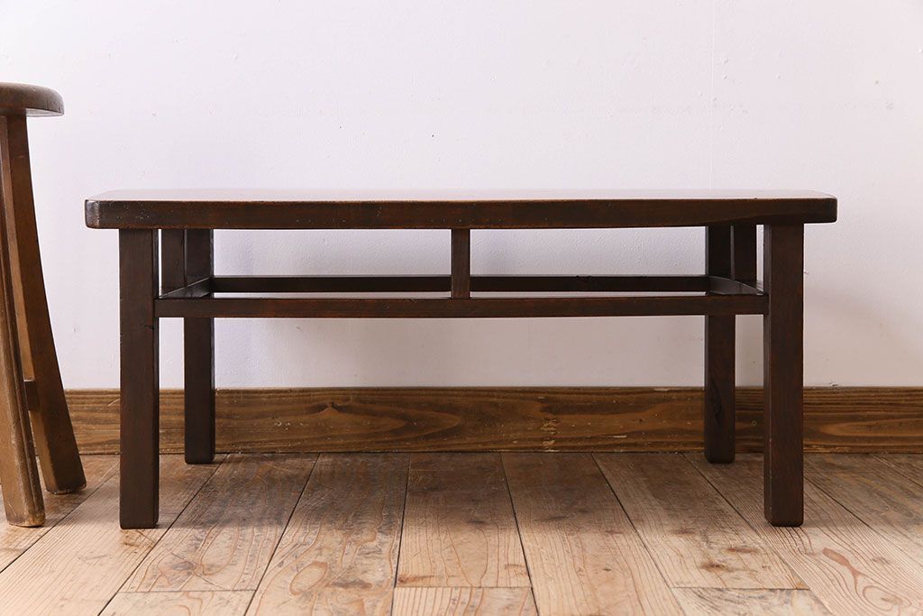 アンティーク家具　ジャンク品　天板一枚板! シンプルなデザイン　和製アンティークの座卓