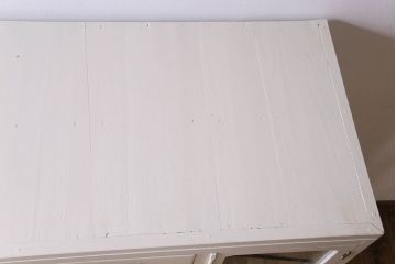 アンティーク家具　アンティークペイント　気泡ガラス入り!　おしゃれなデザインのチェスト