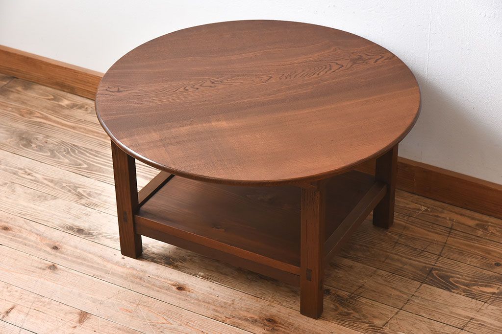 レトロ家具　昭和レトロ　シンプルなデザインの丸型アンティークカフェテーブル
