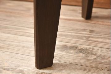 アンティーク家具　和製アンティーク　ナラ材使用!シックな味わいのある小ぶりなカフェテーブル