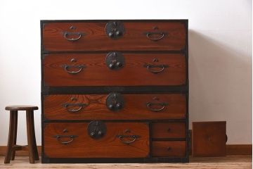 アンティーク家具　和製アンティーク　明治大正期　前面欅材　二本松重ね箪笥(衣装箪笥)